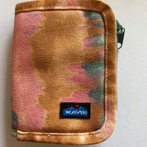 Kavu Zippy Wallet - NWOT